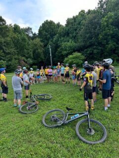 Today #LouisvilleStingXC kicked off their first mtb practice.  An amazing turnout with several new student athletes and parent coaches. As Louisville Sting XC continues to grow so does KICL.  Have your middle school and high school riders (and parents) come join us every Tuesday and Thursday at Stegner Pavilion, Cherokee Park. @sting_mtb https://stingcycling.com/